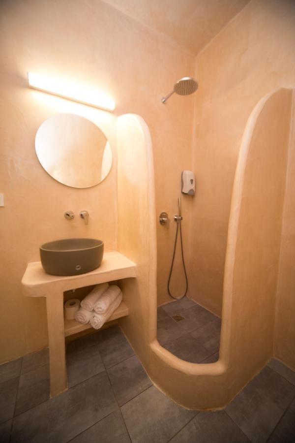 Markakis Studios Fira Town Ngoại thất bức ảnh